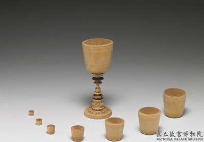 图片[3]-Western high-stem set of carved wood cups. Qing dynasty(1644-1911).-China Archive